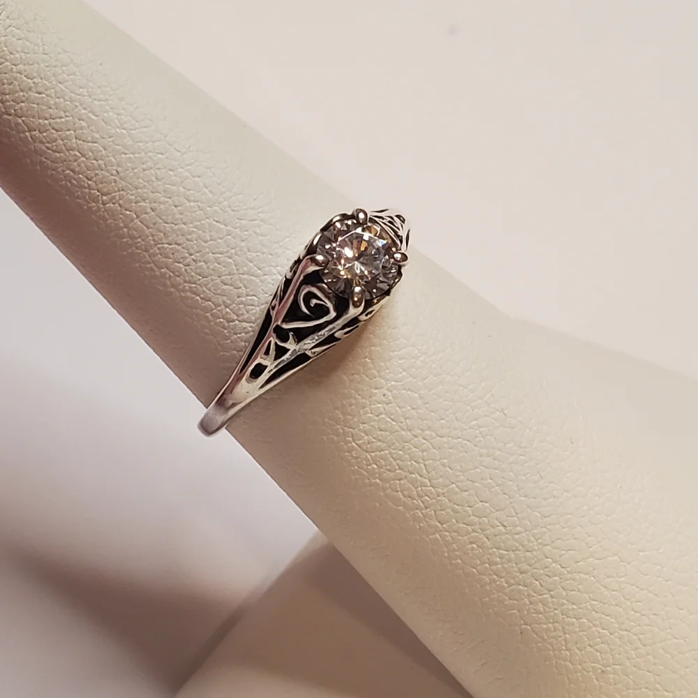 Vintage Scrolled Sterling Ring - Picture 15 of 16